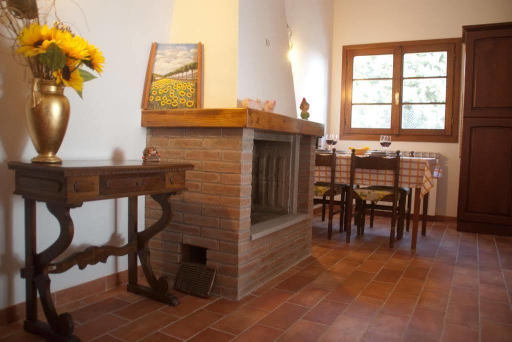 Villa Agriturismo Le Vigne à Montale  Extérieur photo